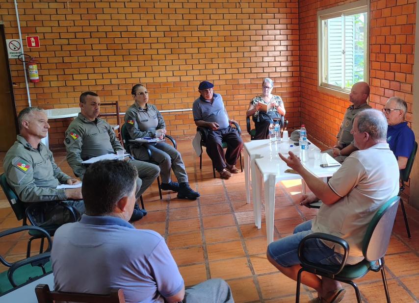 Reunião em Jóia fortalece estratégias de segurança no meio rural