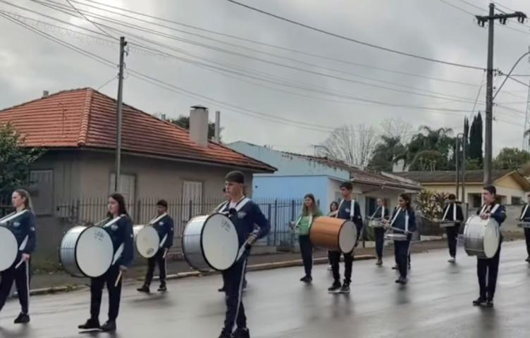 Imagem ilustrativa da notícia: Semana da Pátria 2026 é aberta em Jóia com civismo, música e participação da comunidade