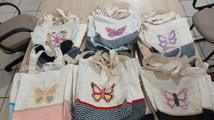 Imagem ilustrativa da notícia: Ecobags confeccionadas nas oficinas da Assistência Social são destaque no Desfile Cívico de Jóia