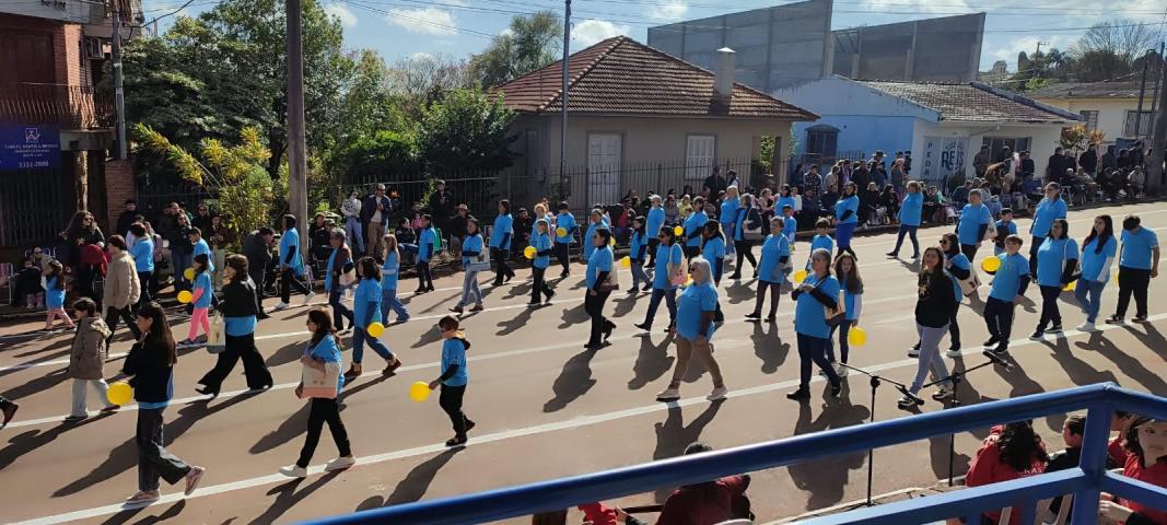 Imagem ilustrativa da notícia: Secretaria de Assistência Social destaca ações e serviços durante o desfile em Jóia